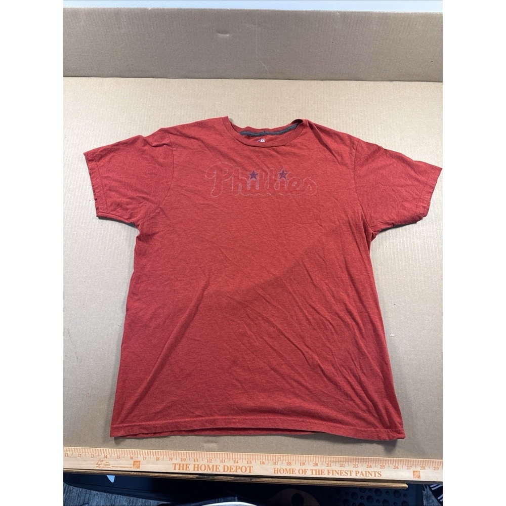 Phillies T-shirt XL, Distressed Graphic,‎ Ring Spun Soft, MLB